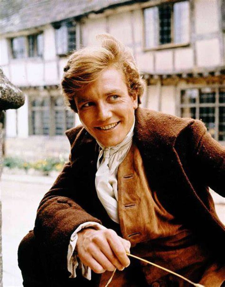 Albert Finney and his first wife, Jane Wenham had a son named, Simon.