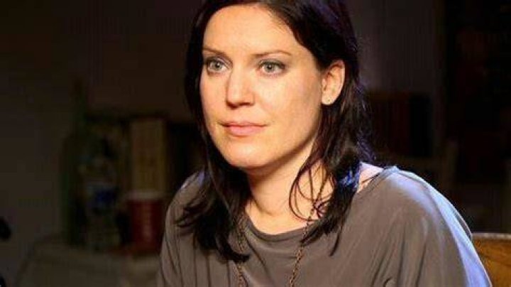 Amy Allan is a paranormal psychologist married to Rob