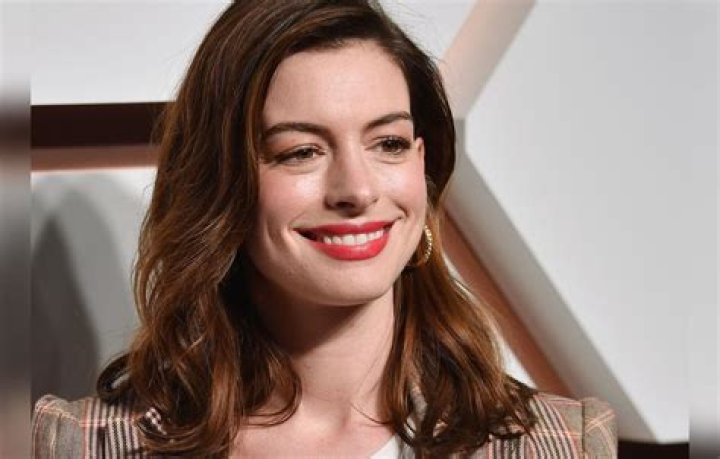 Anne Hathaway Admits to Drinking Problem