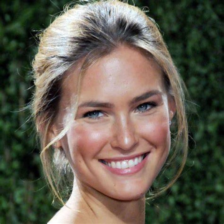 Bar Refaeli