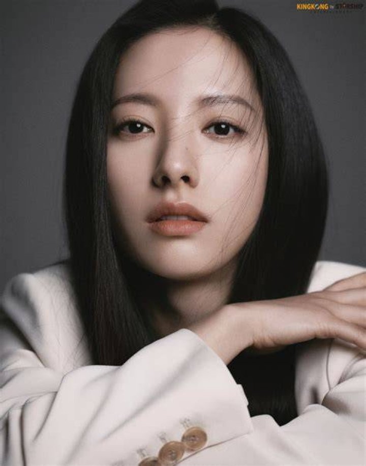 Bona (Kim Ji-Yeon ) Bio (Wiki) 
