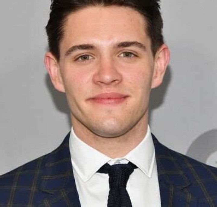 Casey Cott Bio (Wiki) 
