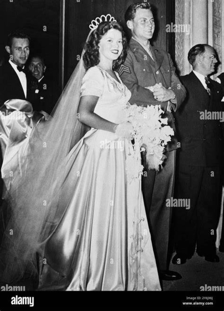 Did Shirley Temple ever marry?