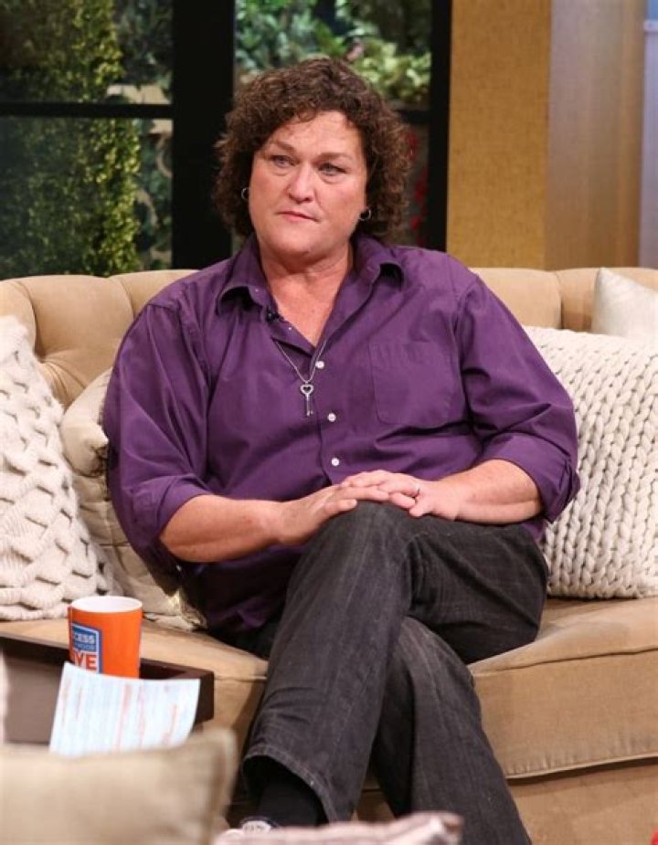 Dot Jones - Age, Family, Bio