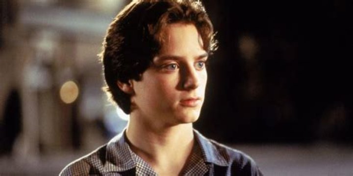 Elijah Wood Drives His Mini Cooper