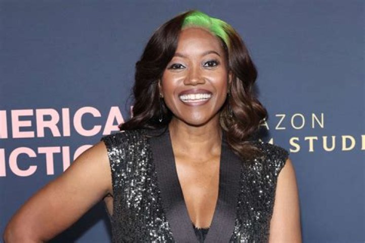 Erika Alexander photo 2