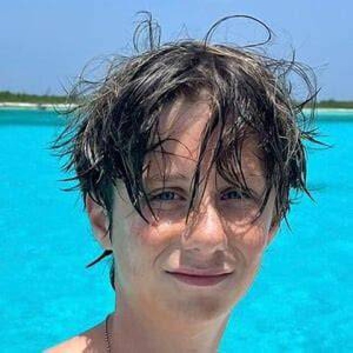 Gavin Munn - Age, Family, Bio