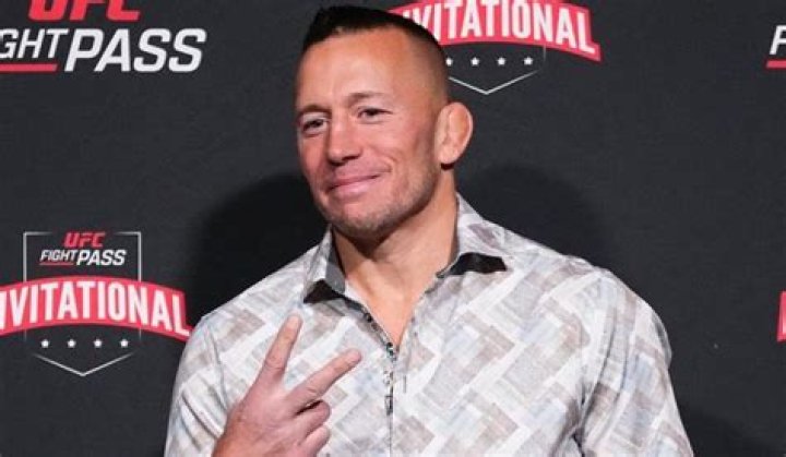 GSP with his girlfriend on vacation.