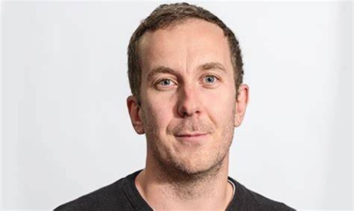Guy Aitchison - Age, Family, Bio