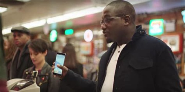 Hannibal Buress on Samsung Pay Commercial