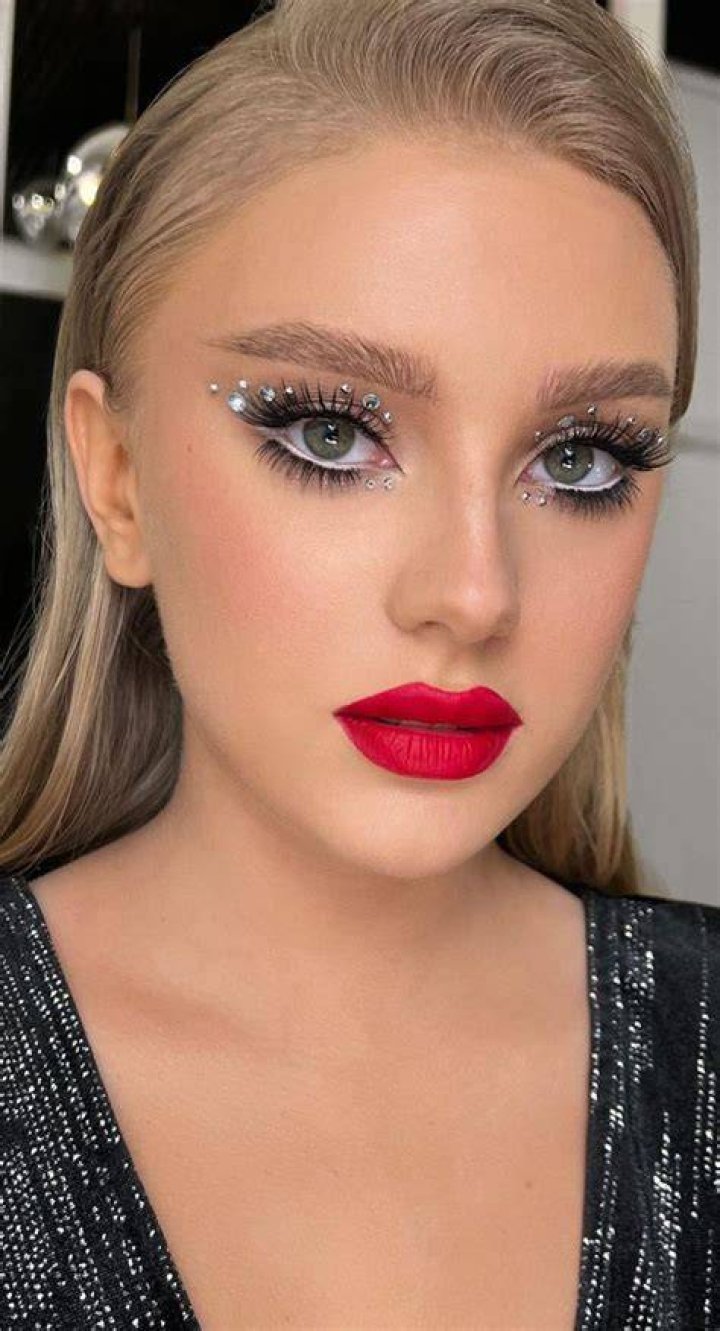 holiday makeup