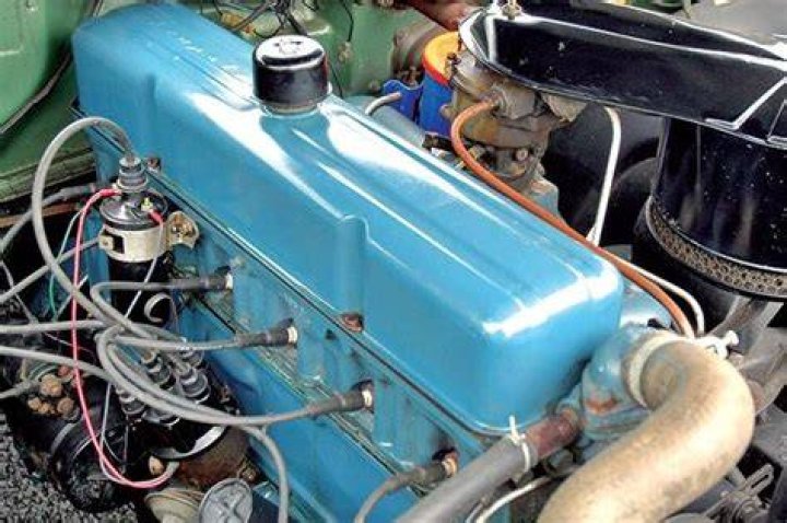 How do I identify a Chevy 6 cylinder engine?
