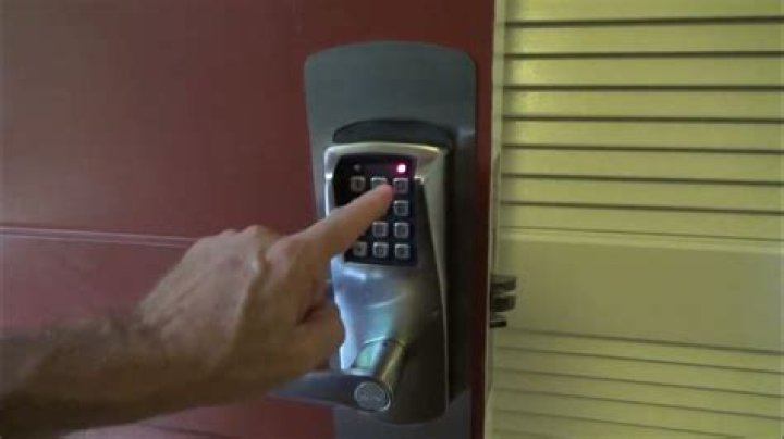 How do you change the code on a Kaba Door?