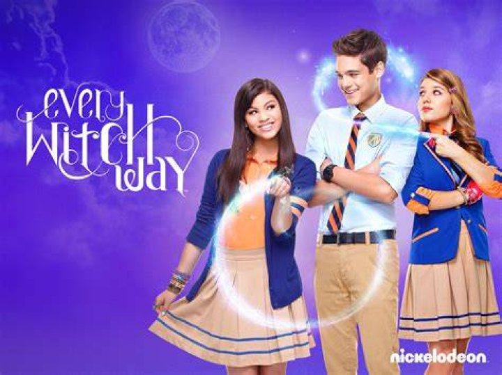 How many season does every witch way have?