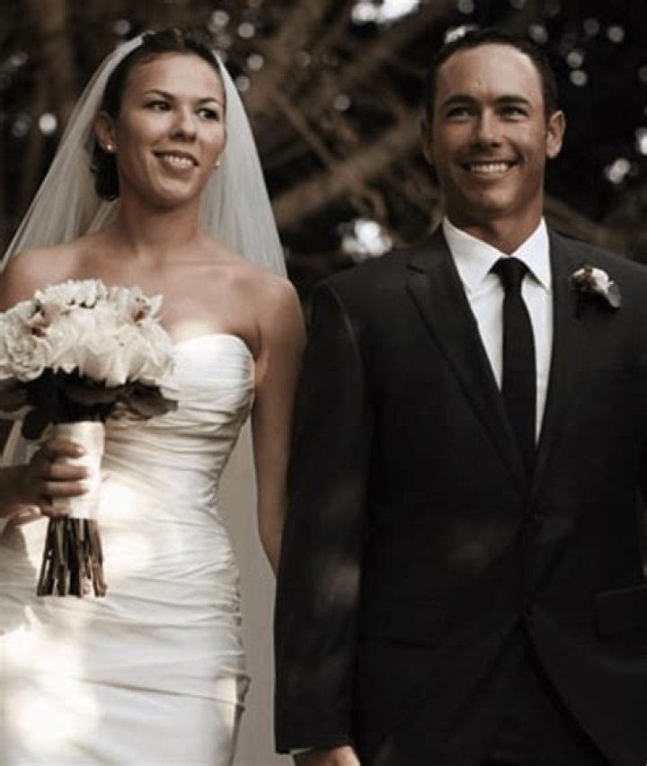 Is Chez Reavie married?