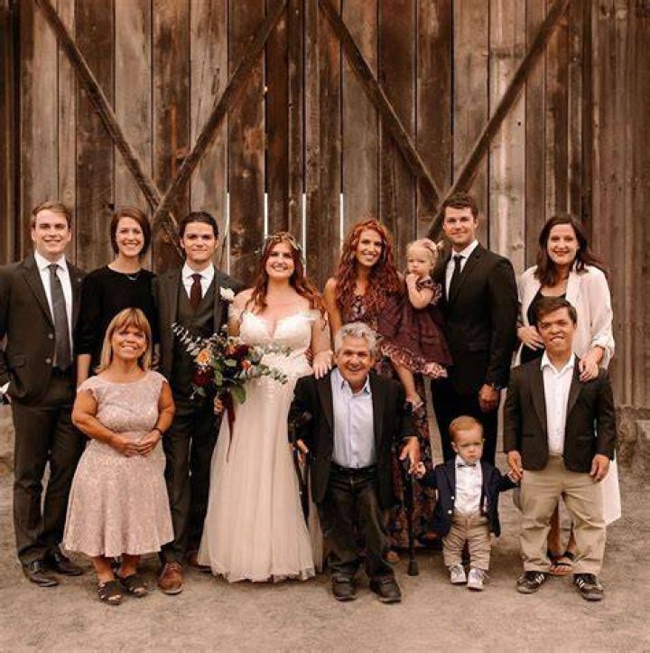 Jacob Roloff and Isabel Rock welcomed their first baby boy! Jacob Roloff and Isabel Rock welcomed their first baby boy!