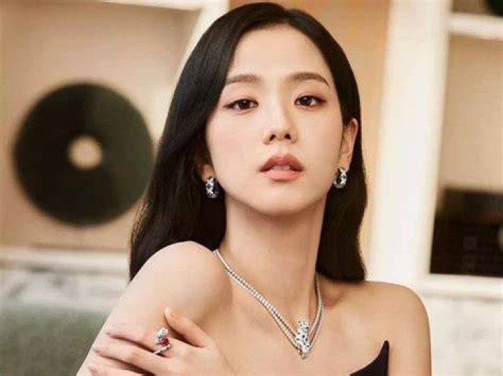 Jisoo's pet Dalgom