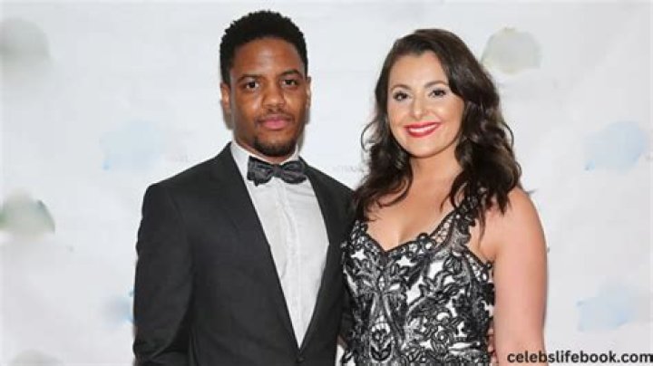 Jon Michael Hill - Age, Family, Bio