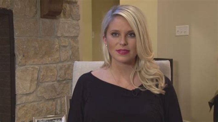 Lauren Cosgrove Bio (Wiki) 