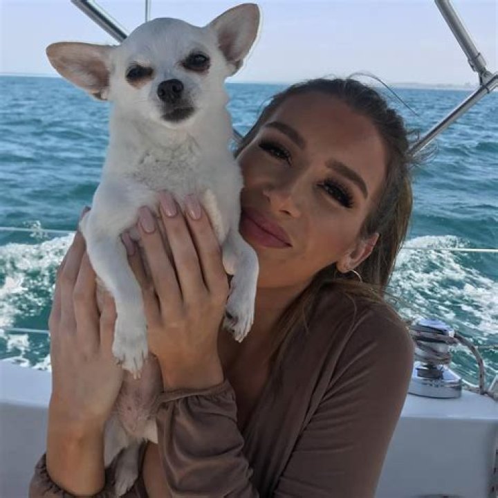 Molly Eskam Pets