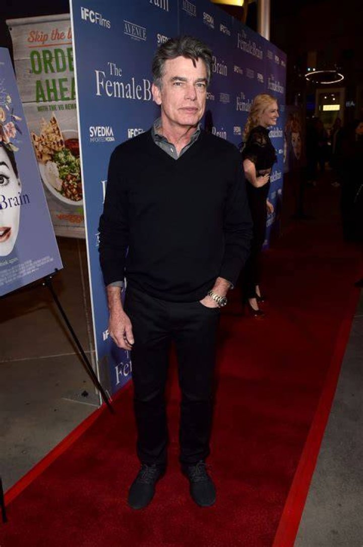Peter Gallagher Height, Weight, Net Worth, Age, Birthday, Wikipedia, Who, Nationality, Biography