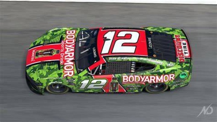 Ryan Blander Promoting Body Armor Products Through His Social Accounts