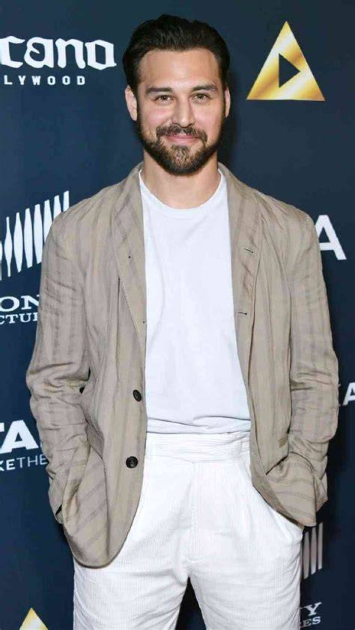Ryan Guzman Pets