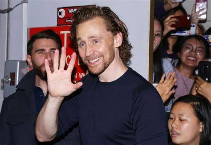 Tom Hiddleston Betrayal First Preview On Broadway Departures
