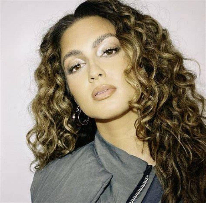 Tori Kelly Bio (Wiki) 