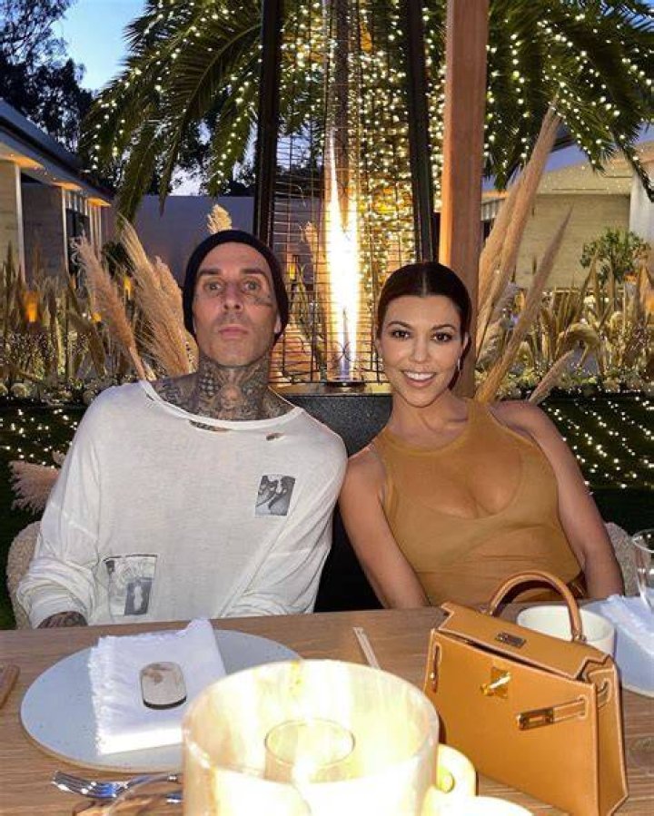 Travis Barker Gives Fans an Update on his Exhausting Finger Surgery with a Picture!