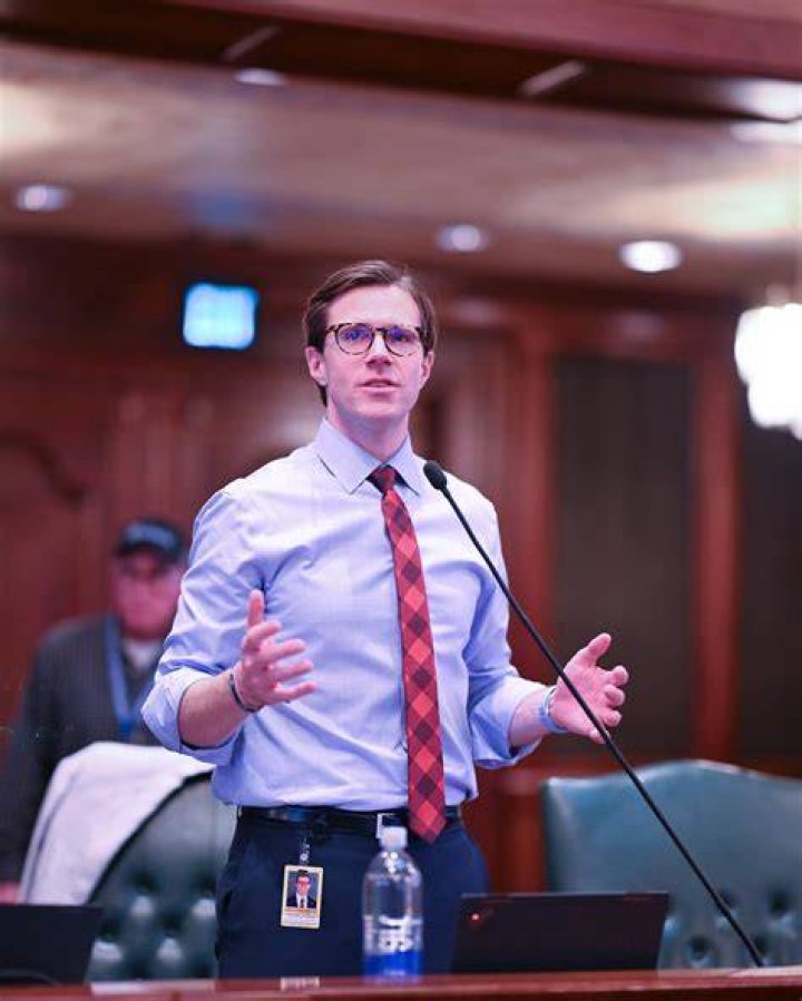 Travis Robert