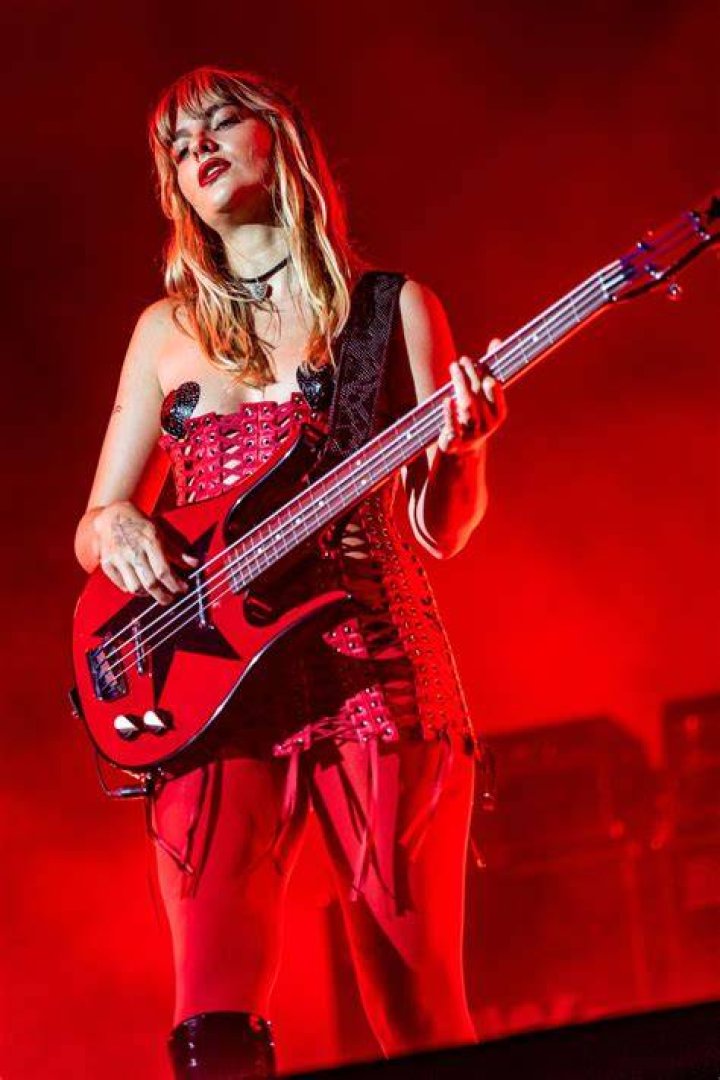 Victoria De Angelis' pet Chili